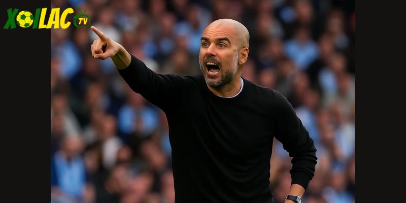 Pep Guardiola chỉ đạo quyết liệt từ đường biên trong Brentford vs Man City. Pep Guardiola chỉ đạo quyết liệt từ đường biên trong Brentford vs Man City.